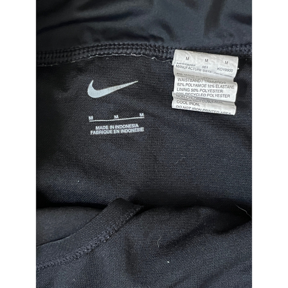 Nike Women's Running Shorts Black Size M Athletic Activewear - Picture 5 of 9